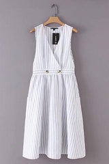Pockets Button V Neck Midi Desss