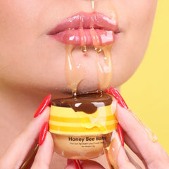 Bee Balmâ„?- Never suffer from dry sore lips again this! 1+1 FREE