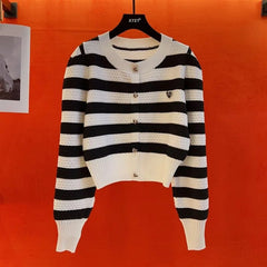 Spring 2023 Fashion Pink V-Neck Cardigan for Women