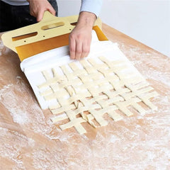PeelSlideâ„?- Sliding pizza peel