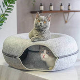 CatHoleâ„?Soft resting place for cats