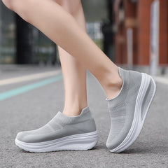 Women Breathable Slip-on Sneakers
