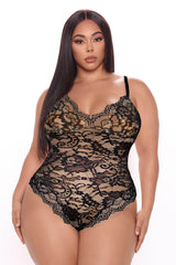 TrendyCommune®-Signature Lace Shapewear Bodysuit