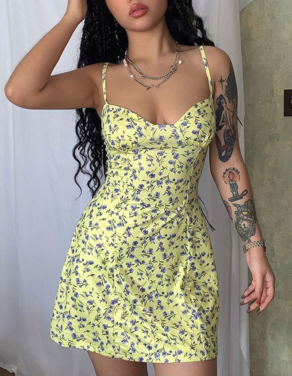 Disty Floral Strap Backless Short A-Line Dresses