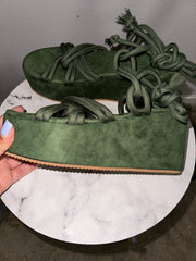 Weekend Date Platform Sandals