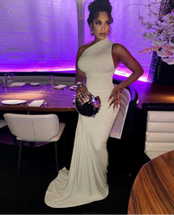 Oscar Lady One Shoulder Maxi Dress