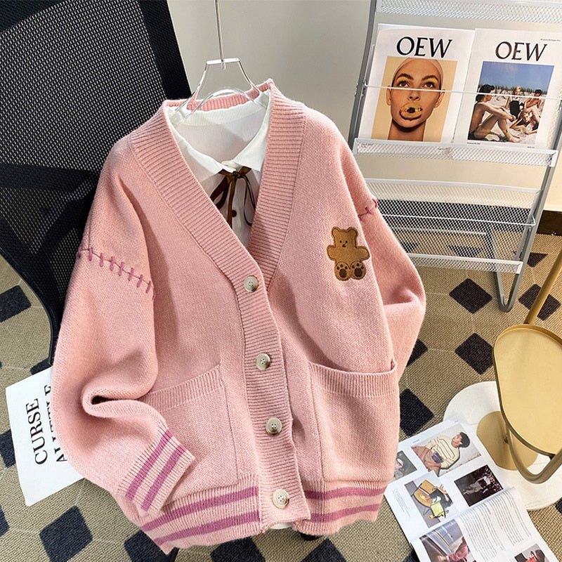 Cute Bear Print Women's Cardigan: Casual and Fashionable Style for Autumn 2023