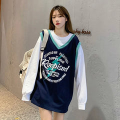 Street Vibes: Vintage American College Sweatshirt - Women's Oversized Trend