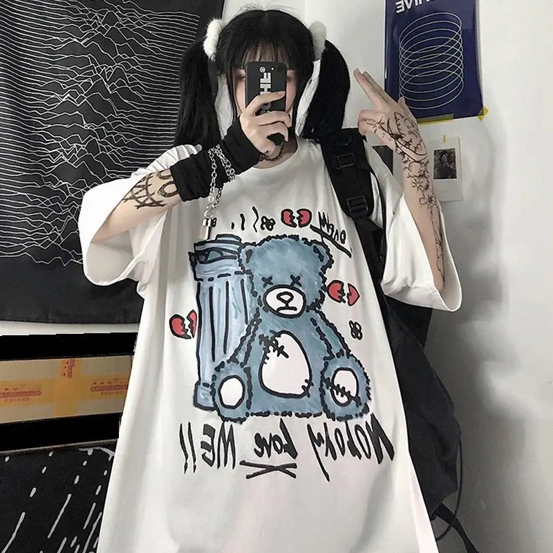 Cartoon Cute Small Bear Graphic T-Shirt