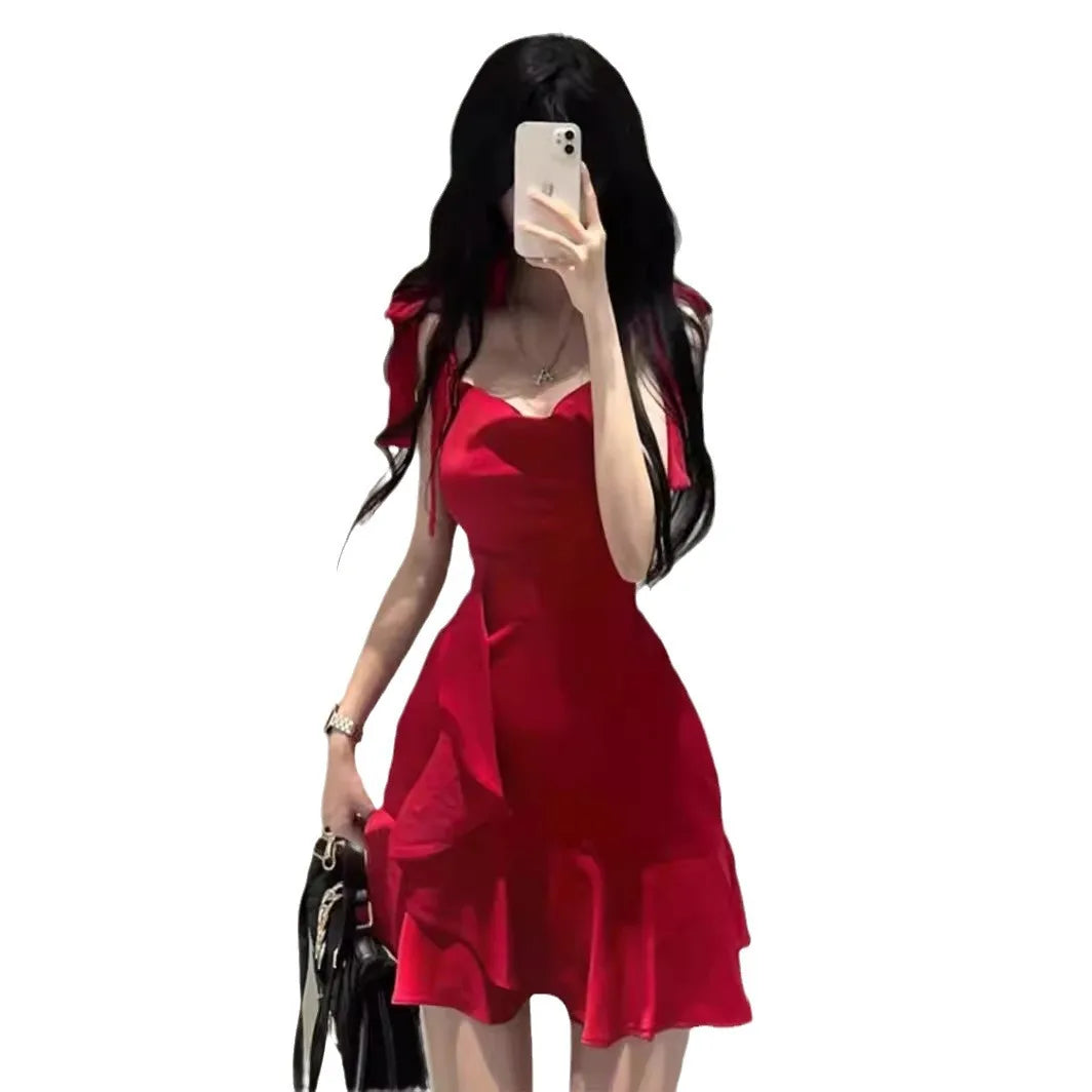 Stunning Red Camisole: Elevate Your Summer Look