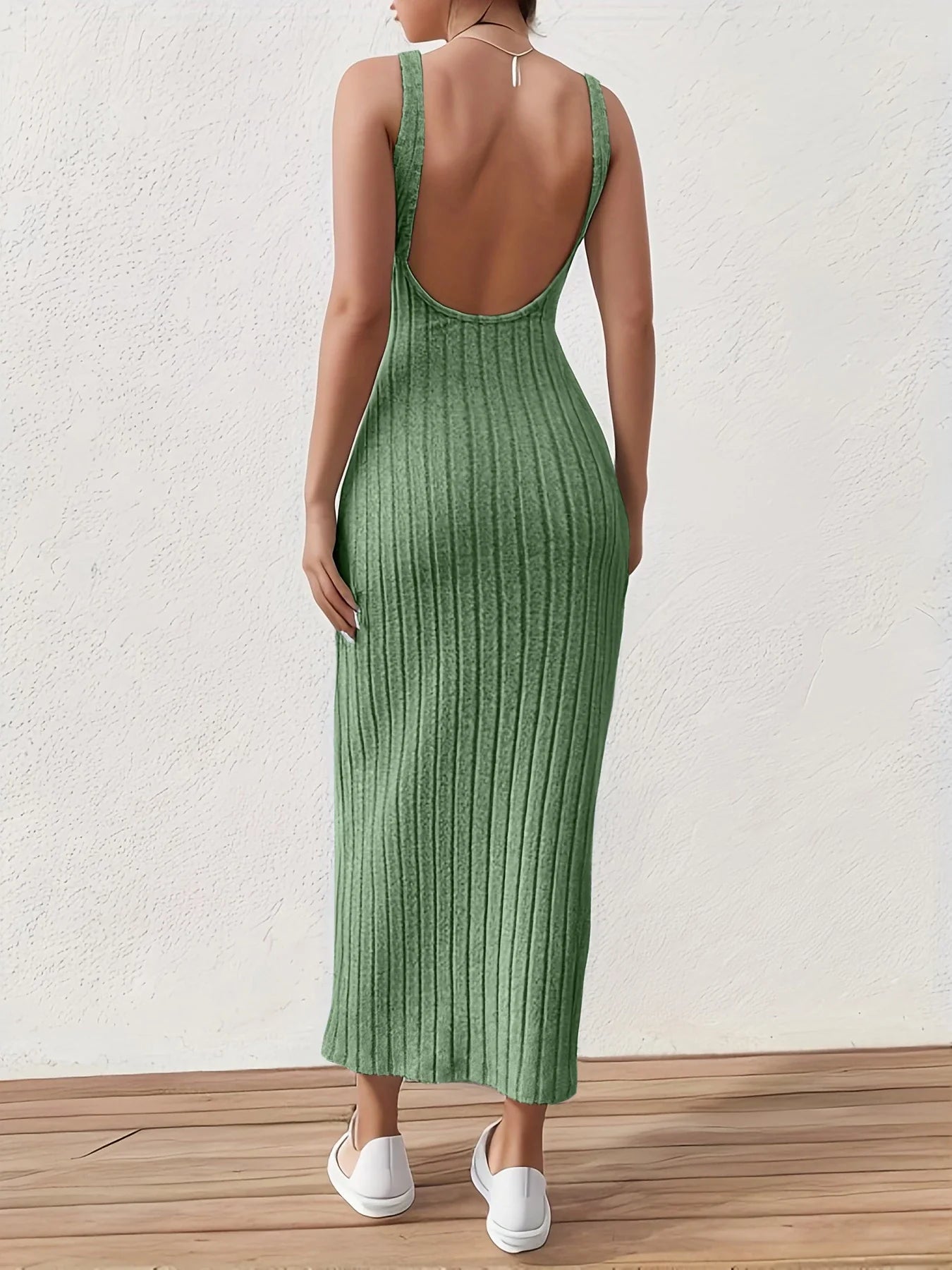 Chic Backless Sheath Dress for Effortless Summer Style