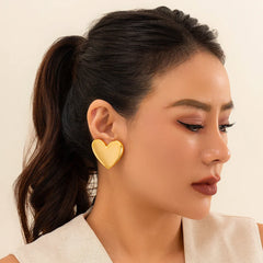 Heart Eyes Only Studded Earrings