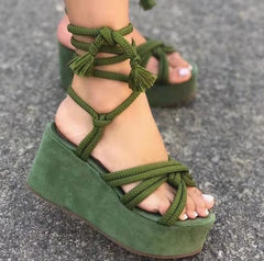 Weekend Date Platform Sandals