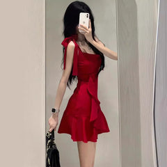 Stunning Red Camisole: Elevate Your Summer Look