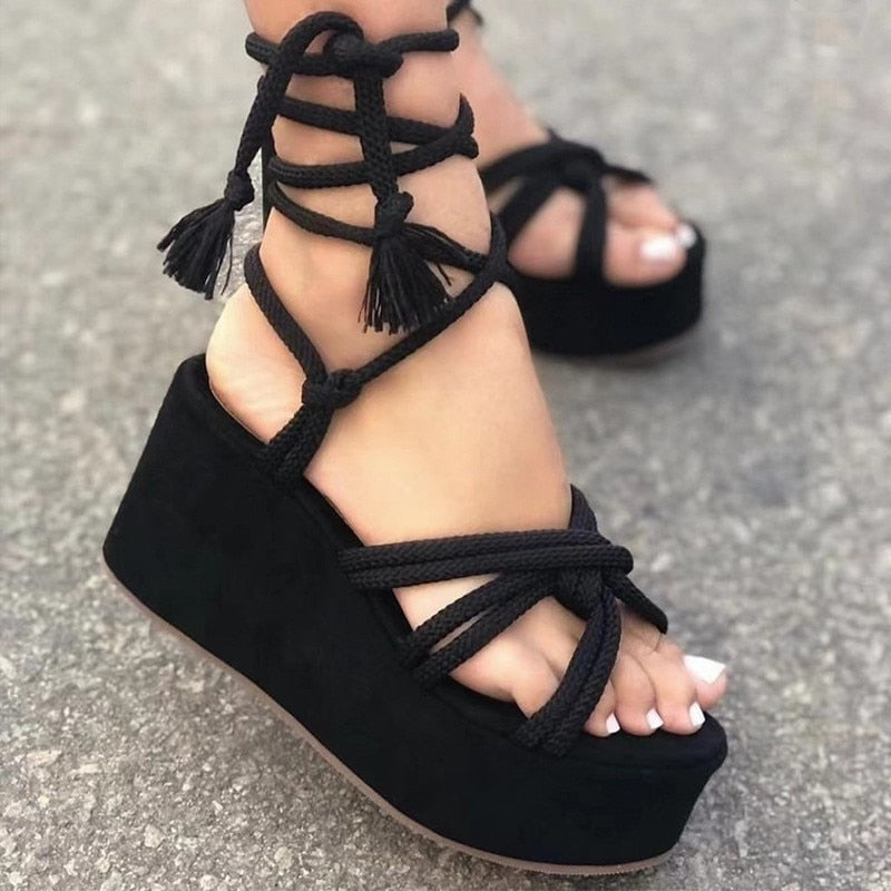 Weekend Date Platform Sandals
