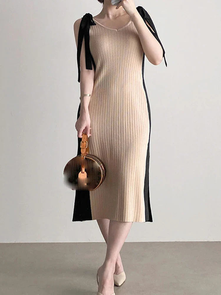 Contrasting Knitted Tie-Up Dress - 2024 Spring/Summer