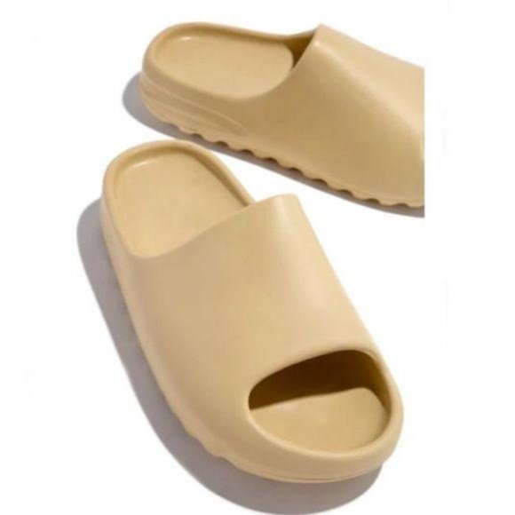 Trendy Slides (Unisex)