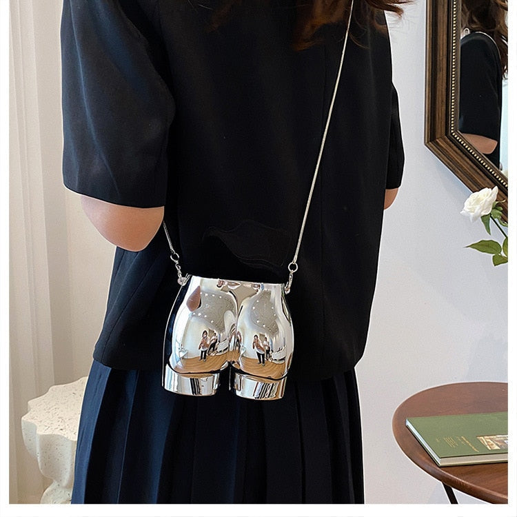 Well-Shaped Shoulder Bag