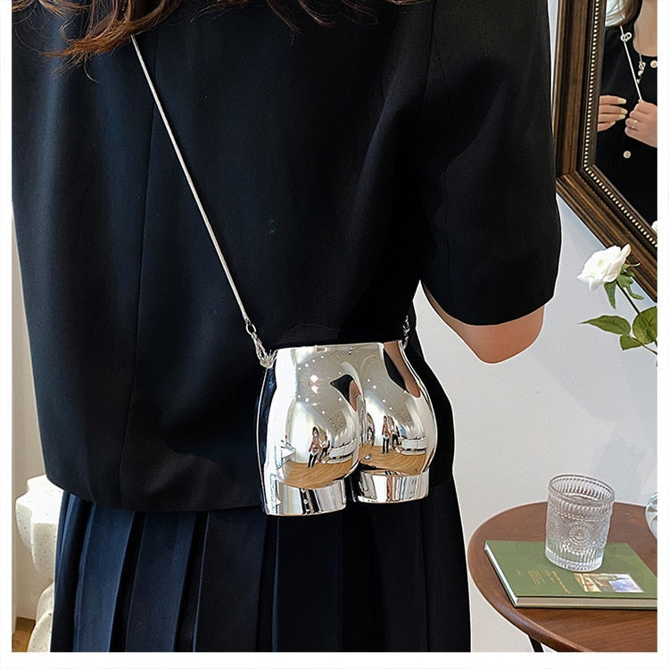 Well-Shaped Shoulder Bag