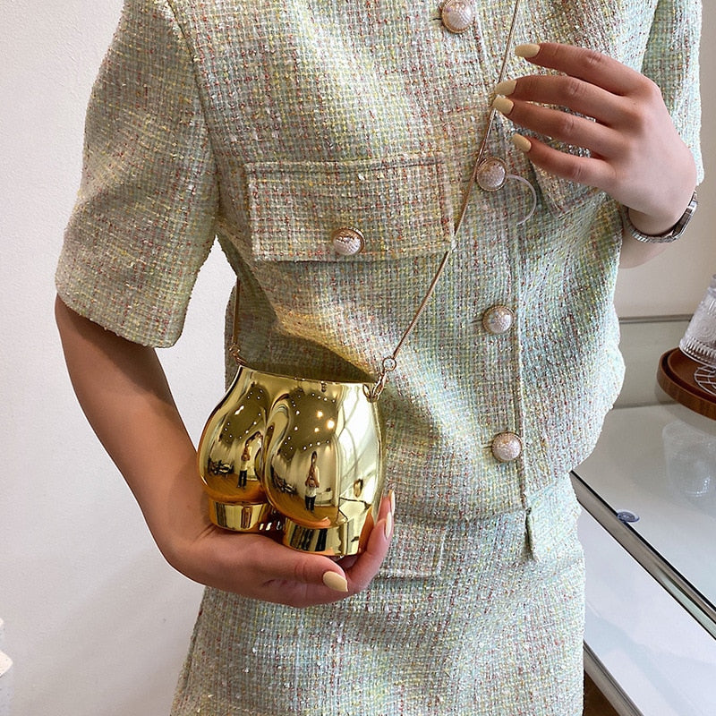 Well-Shaped Shoulder Bag