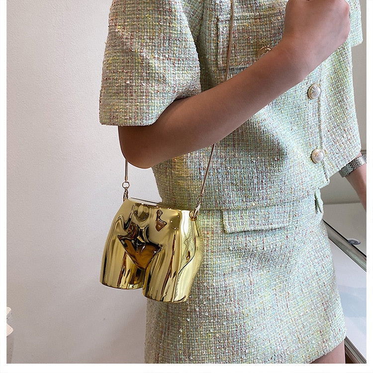 Well-Shaped Shoulder Bag