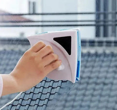 Cleanorâ„?- Magnetic Window Cleaning Brush