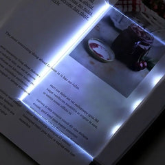 BookIlluminatorâ„?- Portable LED reading light