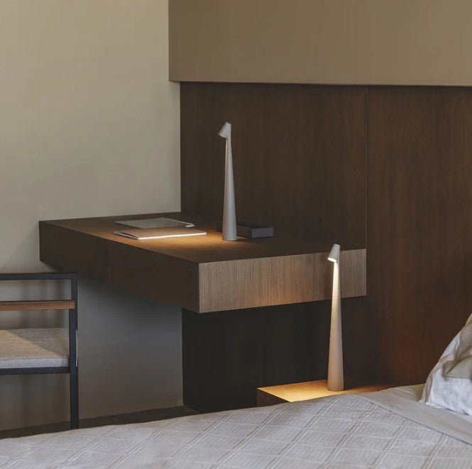 Lumus I Portable Table Lamp