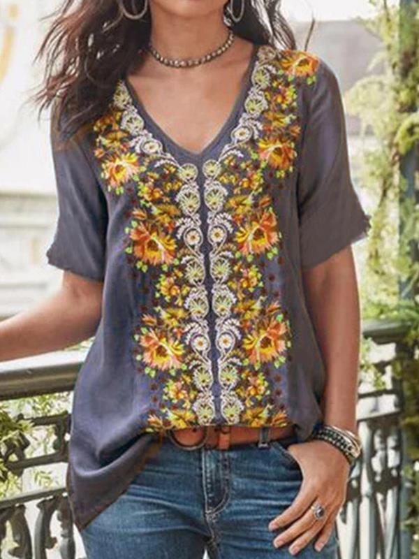 Plus size women v neck short sleeve printed T-shirts