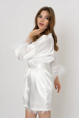 Loveie-White Nightgown and Robe Set