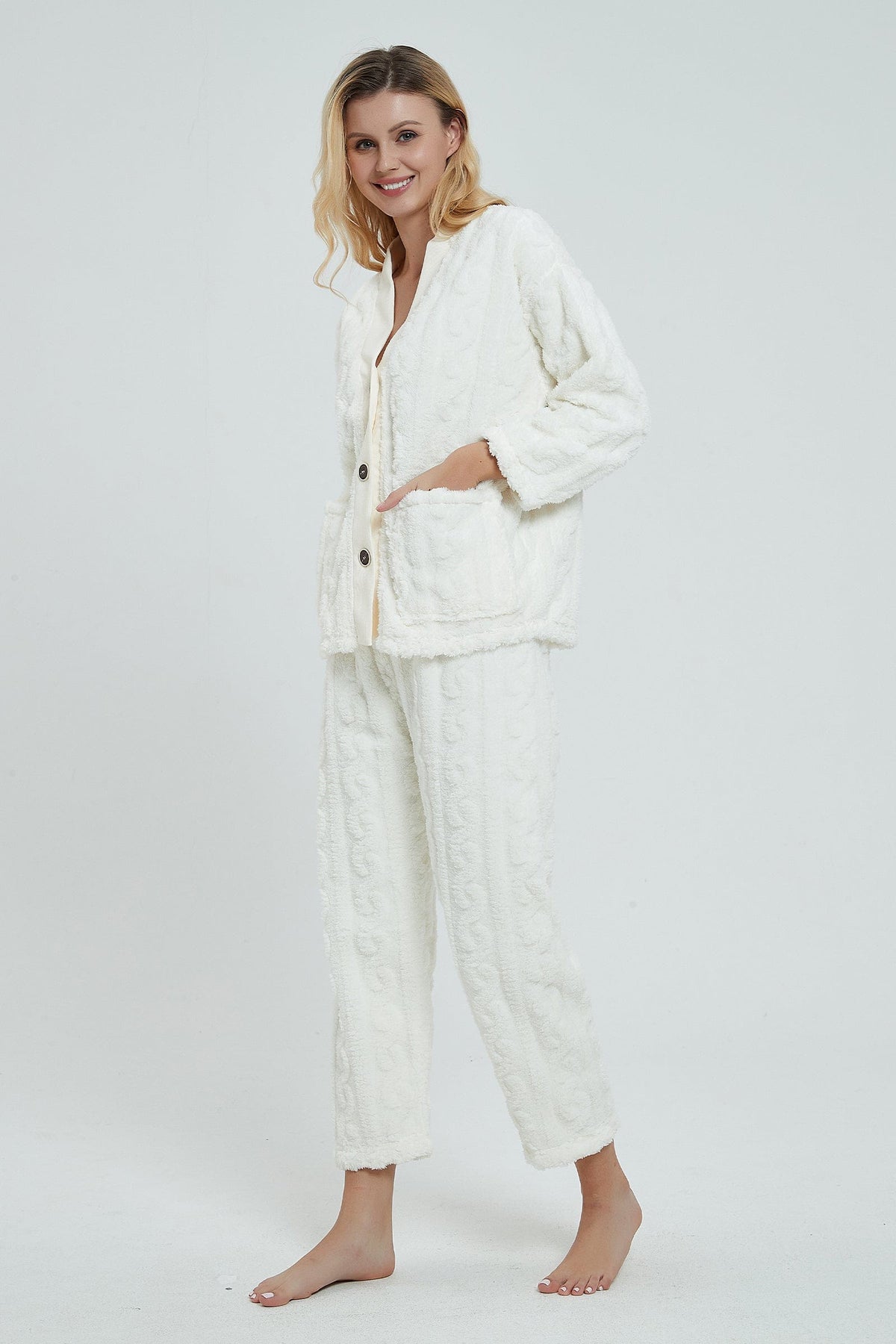 Ambrosia Warm Hugs Fluffy Fleece Matching Pajama Set