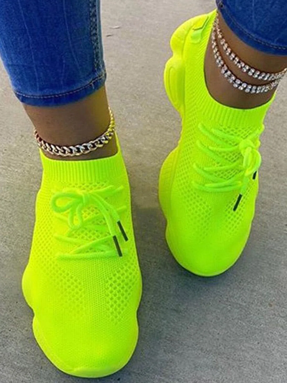Pure color Breathable Lace-Up Sneakers