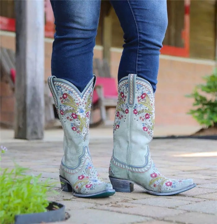 Chunky Heel Embroidered Rivets Mid-Tube Martin Boots